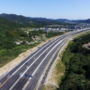 農村公路有了“移動醫生” 舟山引入橋隧安全監測系統