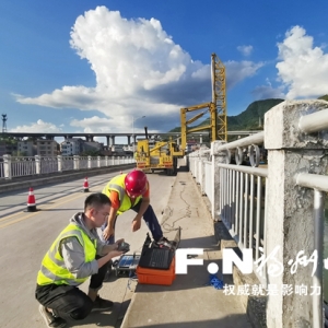 戰高溫斗酷暑 福州公路人為百座橋梁“把脈”