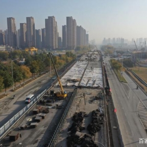 沈陽渾南大道快速路建設(shè)再傳喜訊 南京街節(jié)點橋工程橋梁合龍 ...