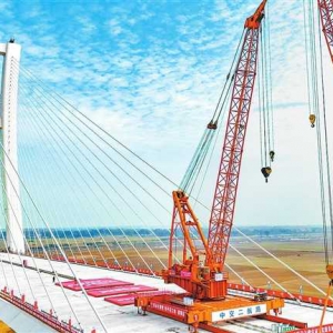 黃河上最長公路橋主橋合龍